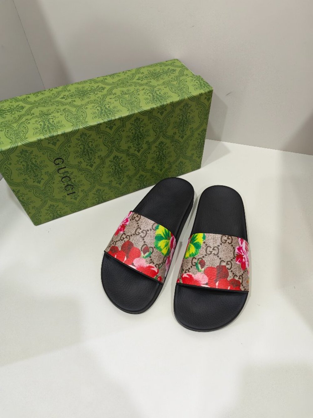 Gucci GG Blooms Floral Print Slide Sandals